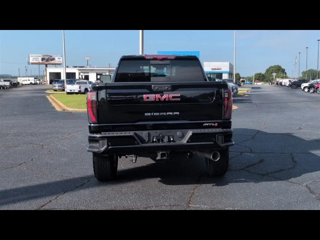 Used 2026 Onyx Black GMC AT4 image 7