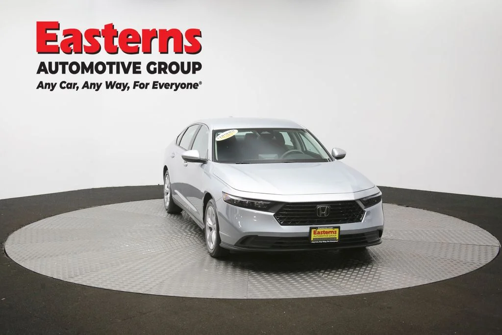 Used 2025 Silver Honda LX image 50