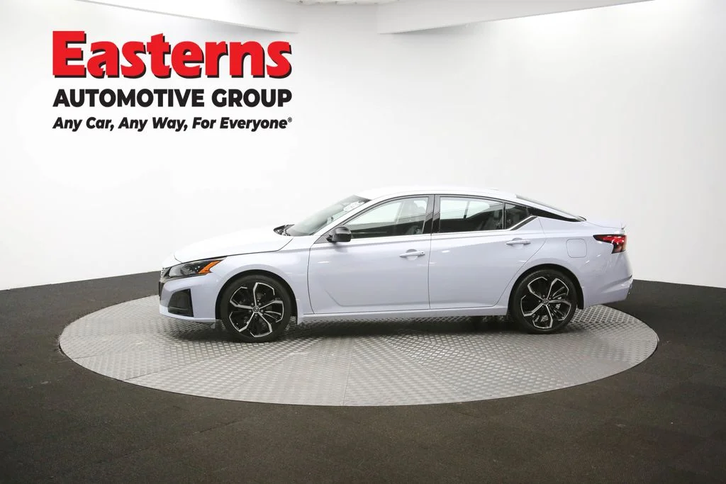Used 2023 Gray Nissan 2.5 SR image 58