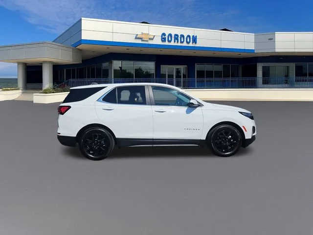 Used 2024 Summit White Chevrolet LT image 6