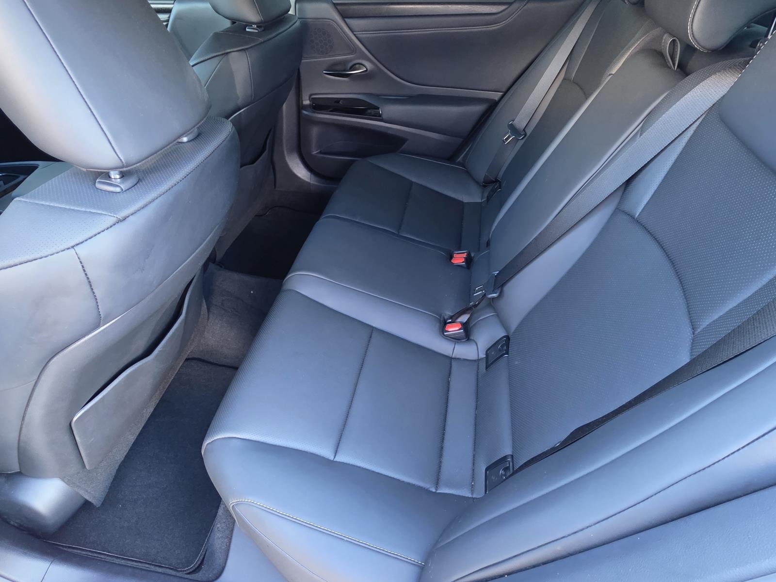 Certified Used 2025 White Pearl Lexus 350 image 9