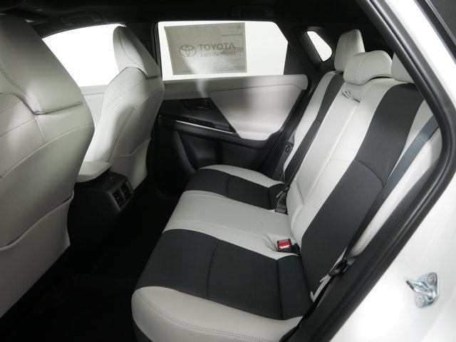 New 2027 Wind Chill Pearl with Midnight Black Metallic roof Toyota Limited image 12