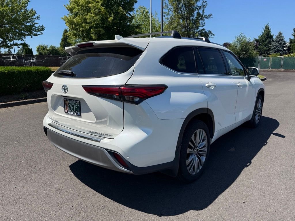 Used 2021 Blizzard Pearl Toyota Platinum image 7
