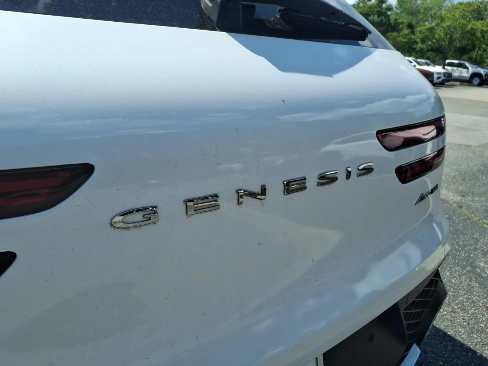 Certified Used 2025 Uyuni White Genesis 3.5T Sport image 9