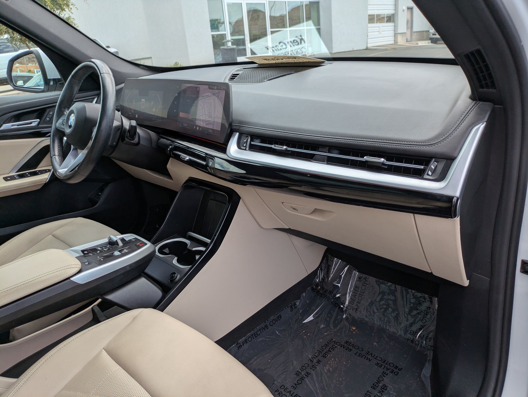 Used 2024 Mineral White Metallic BMW xDrive28i image 32