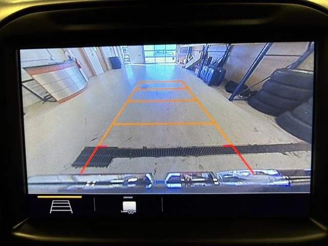 Used 2019  GMC Elevation image 20