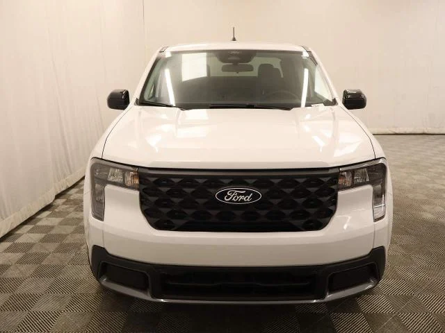 New 2026 Oxford White Ford XLT image 19