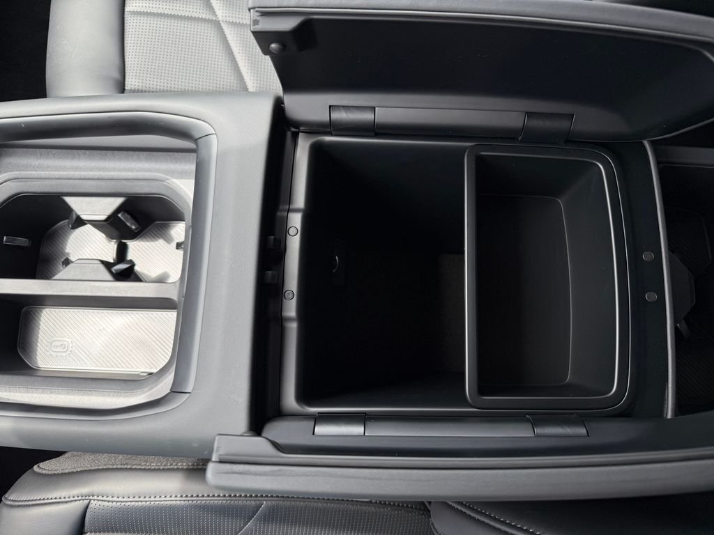 New 2027 Black Jade Green Kia X-Line EX image 32