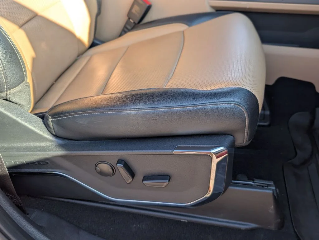 Used 2024 Red Ford Lariat image 43