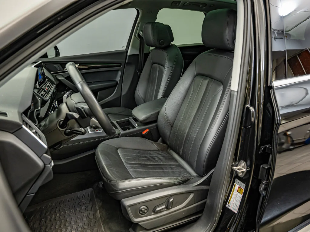 Used 2018 Black Audi 2.0T Premium Plus image 22