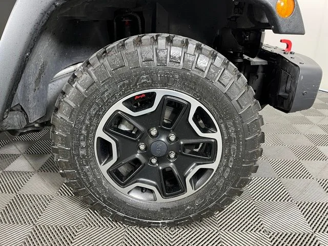 Used 2016 Black Jeep Unlimited Rubicon image 9