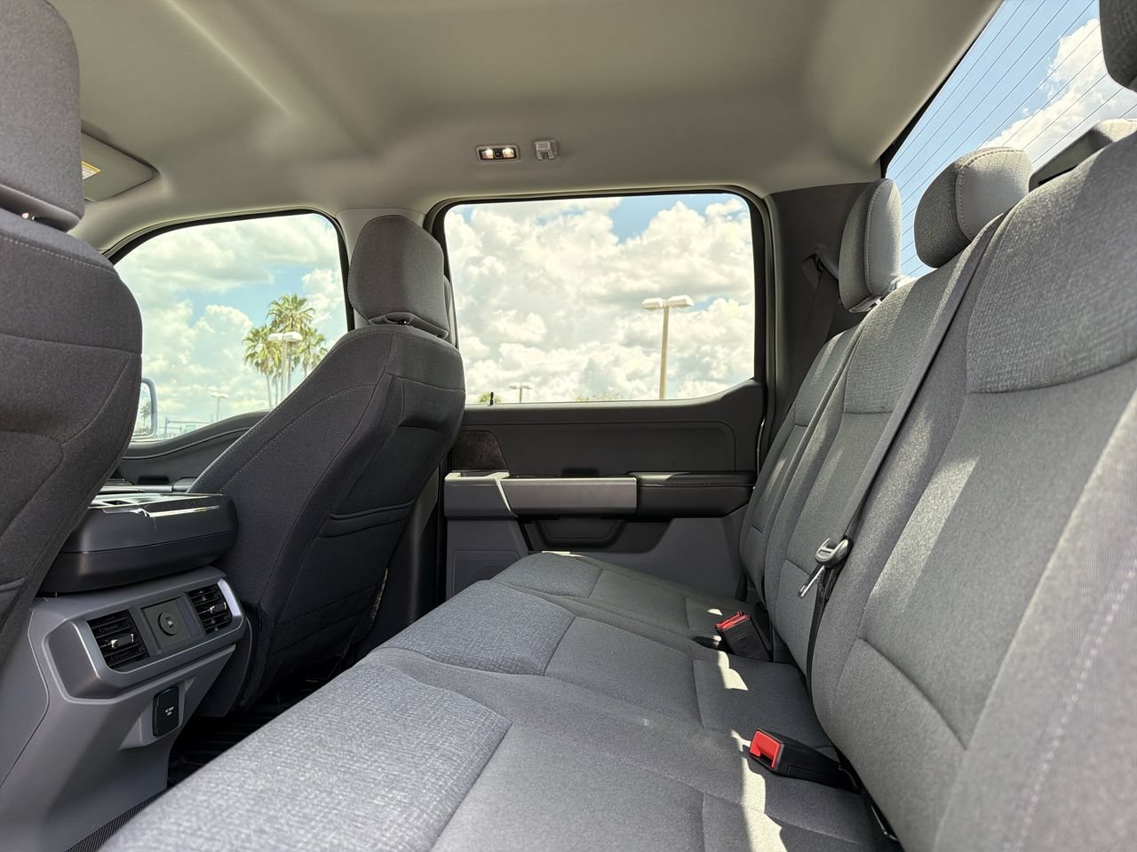 Used 2025 Gray Metallic Ford XLT image 16
