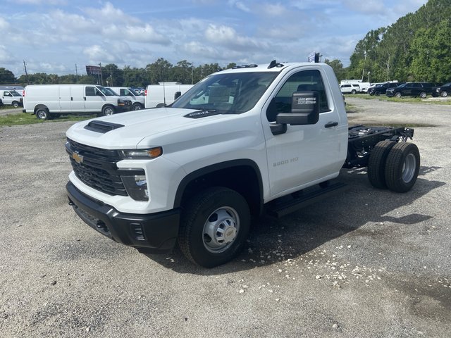 2026 Chevrolet Silverado 3500 HD Chassis Cab Work Truck
