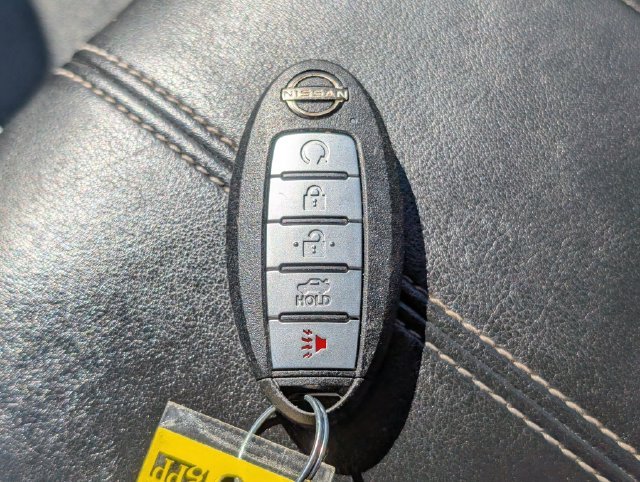 Used 2025 White Nissan 2.5 SV image 28