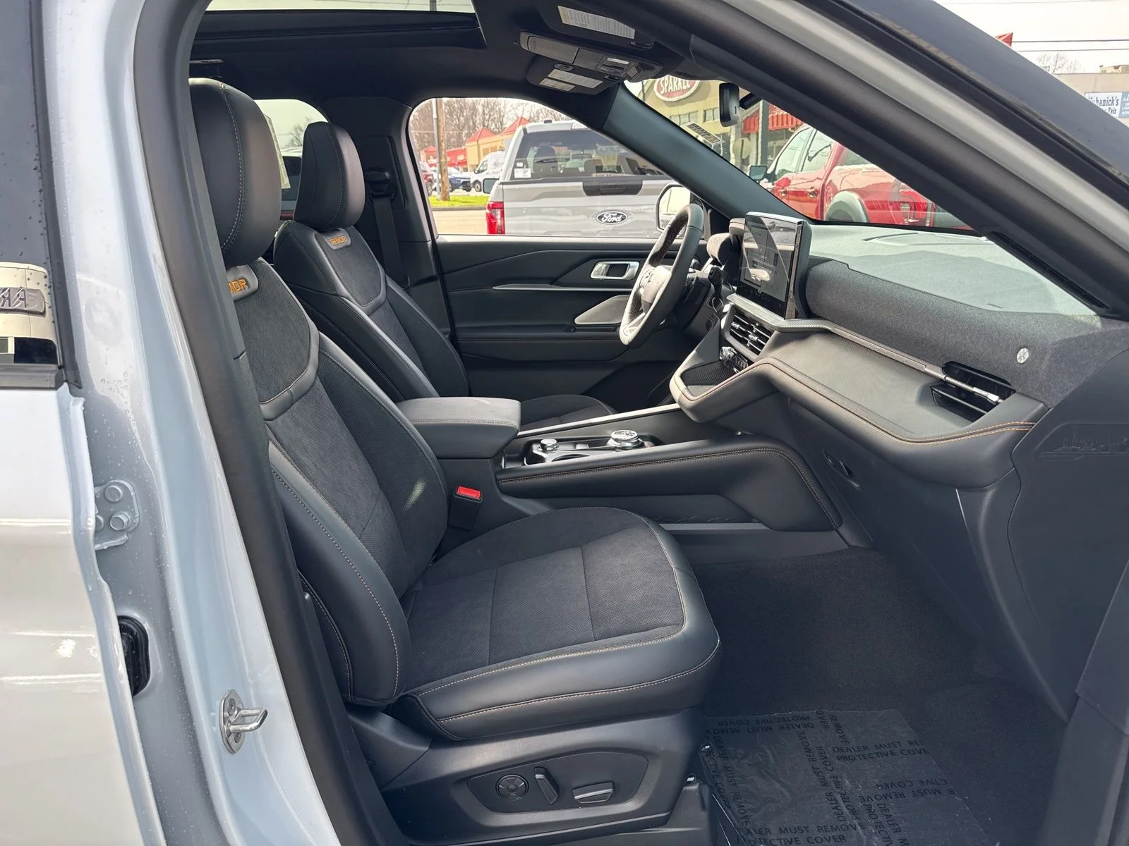 New 2026 Space White Metallic Ford Tremor® image 36