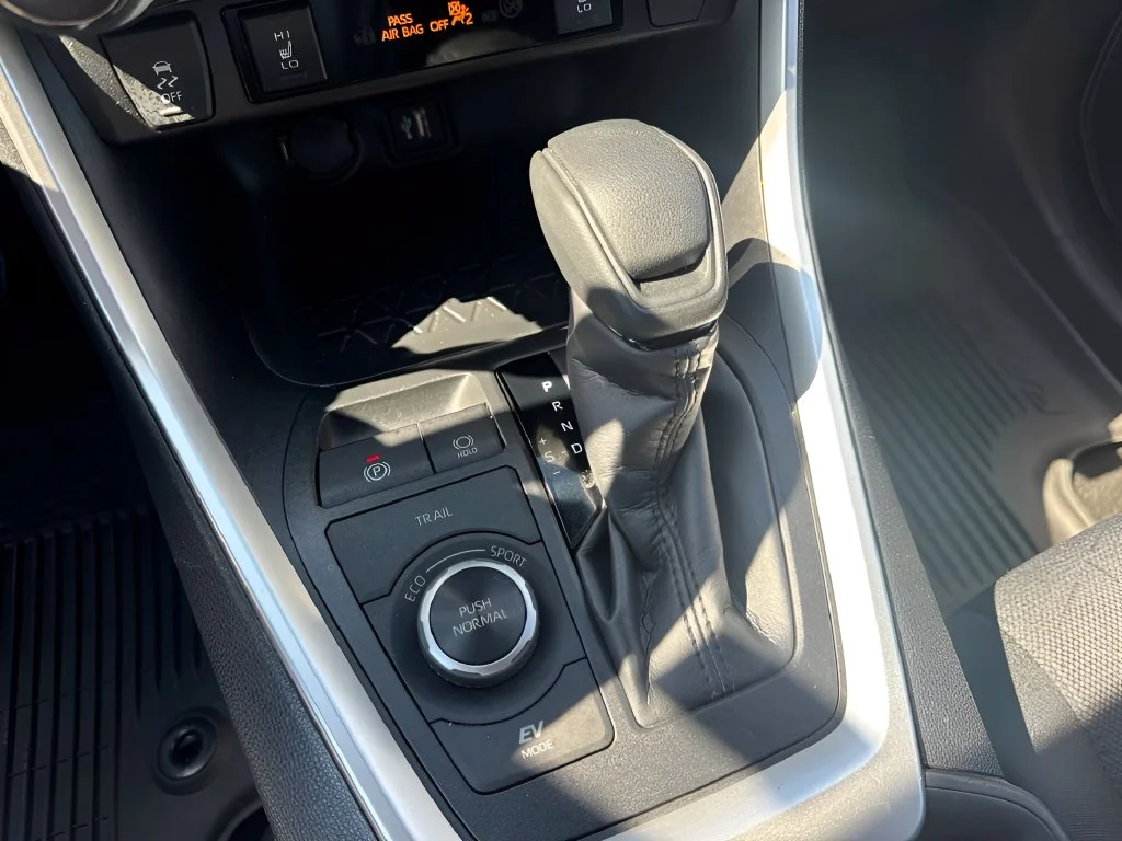 Used 2024 White Toyota XLE image 17