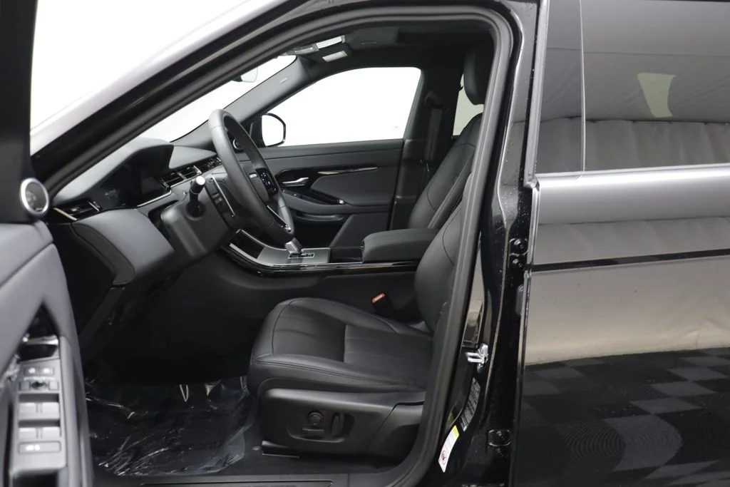 Certified Used 2026 Black Land Rover S image 5