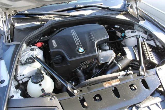 Used 2012 Silver BMW 528i xDrive image 13
