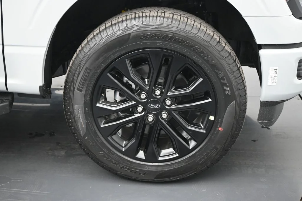 New 2026 Avalanche Ford XLT image 23