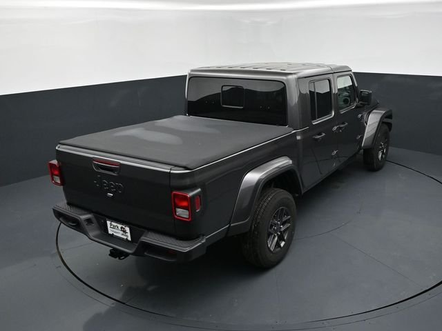 New 2026 Granite Crystal Metallic Clear-Coat Exterior Paint Jeep Sport S image 17