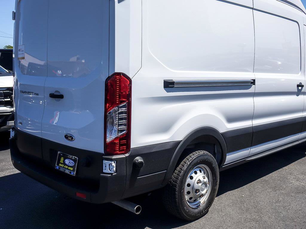 Used 2025 White Ford Base image 9