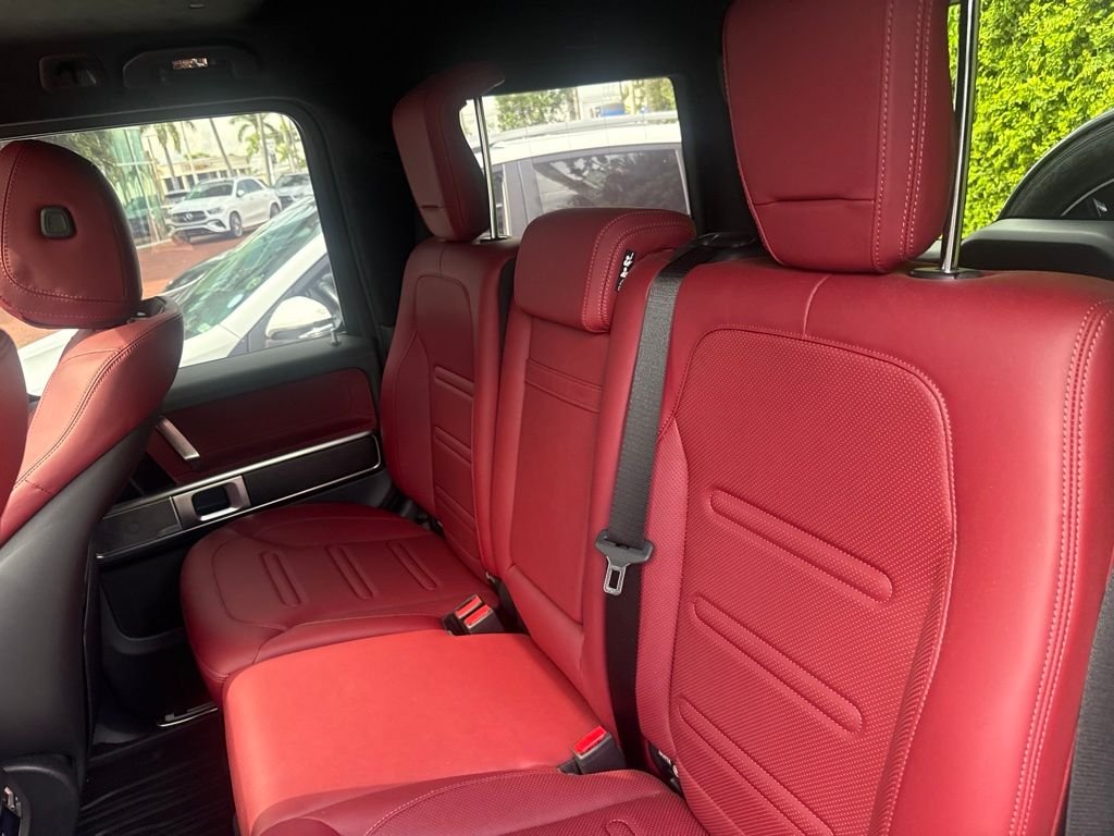 Certified Used 2025 Gray Mercedes-Benz G 550 image 6