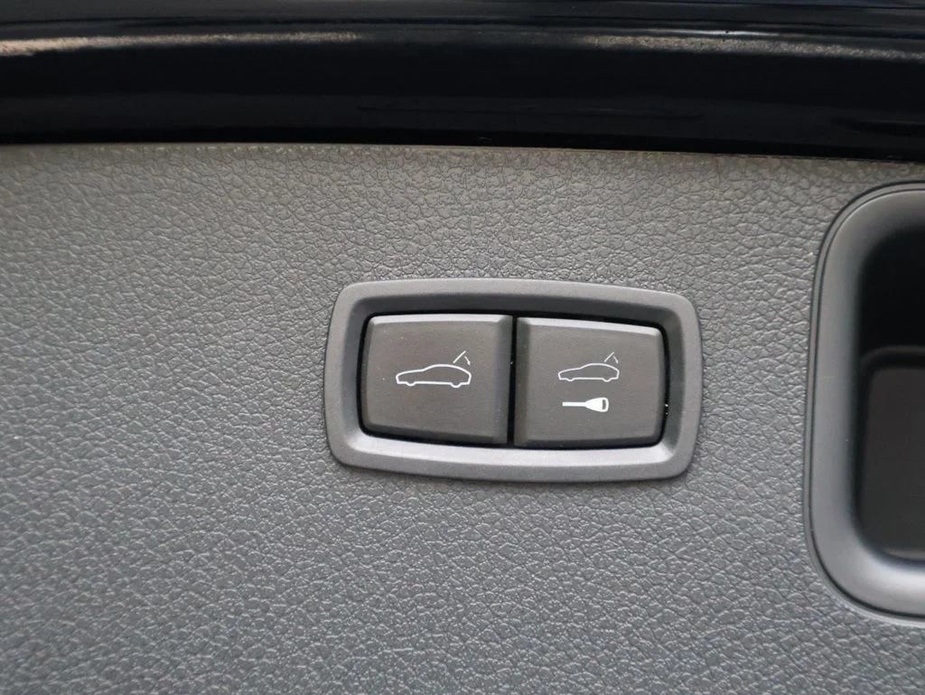 Used 2023 Blue Porsche S image 18
