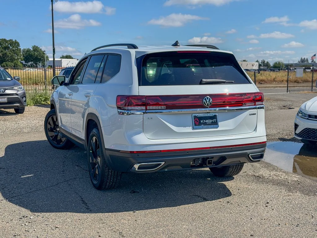 New 2026  Volkswagen SE w/Technology image 10