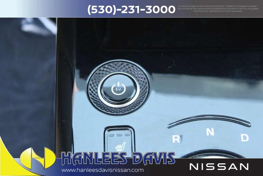 Used 2023 Gray Kia Wind image 22