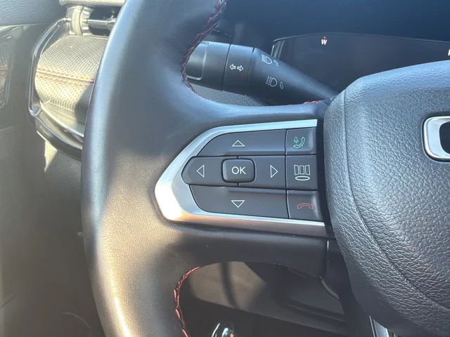 Used 2022 White Jeep Trailhawk image 16