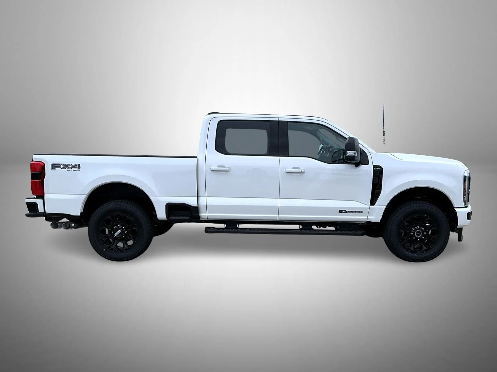 New 2026 Star White Metallic Tri-Coat Ford Lariat image 4