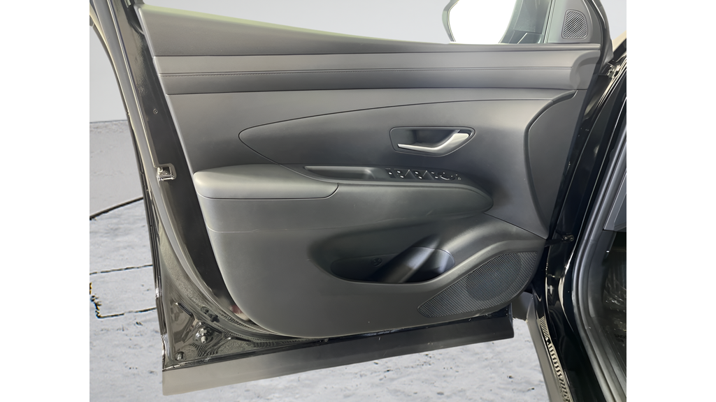2025 Hyundai Santa Cruz SE - Photo 9