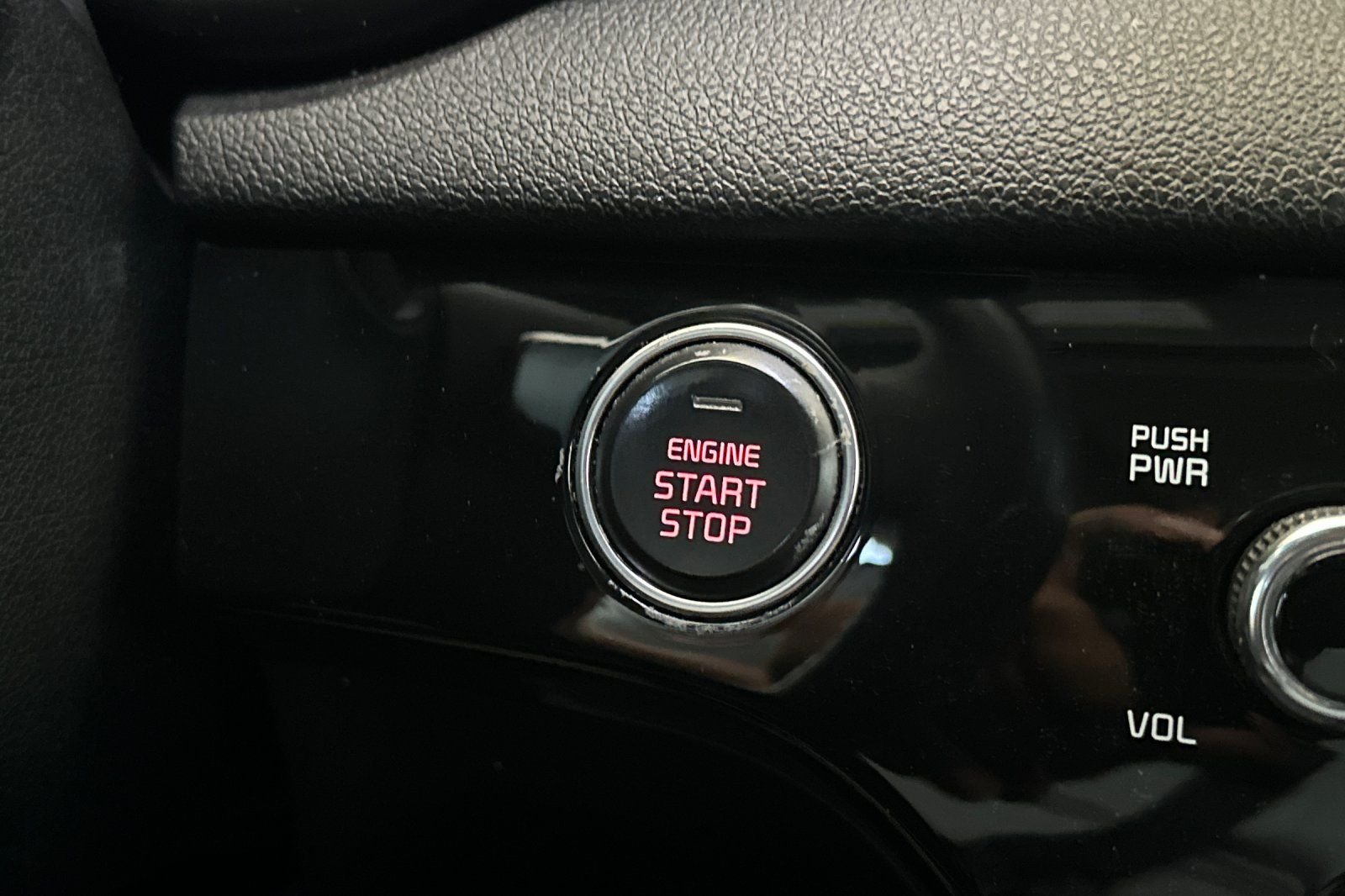 Used 2020 White Kia SX image 24