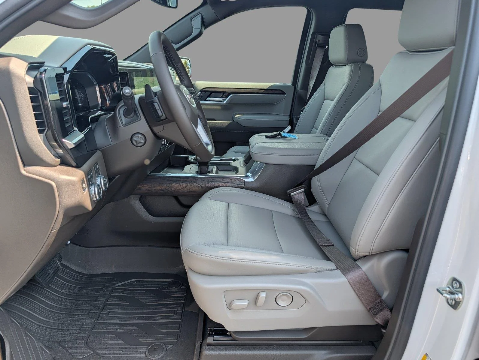 New 2026 Summit White GMC SLT image 10