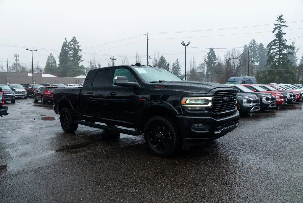 Used 2020 Black Ram Laramie image 27