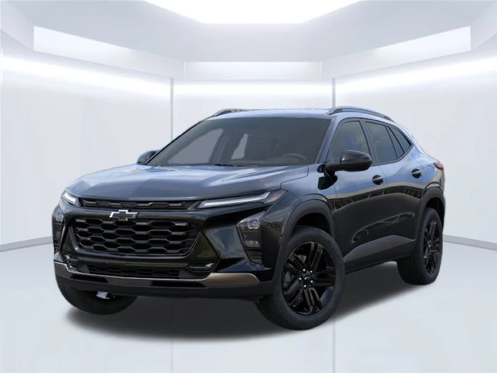 New 2026 Mosaic Black Metallic Chevrolet ACTIV image 4