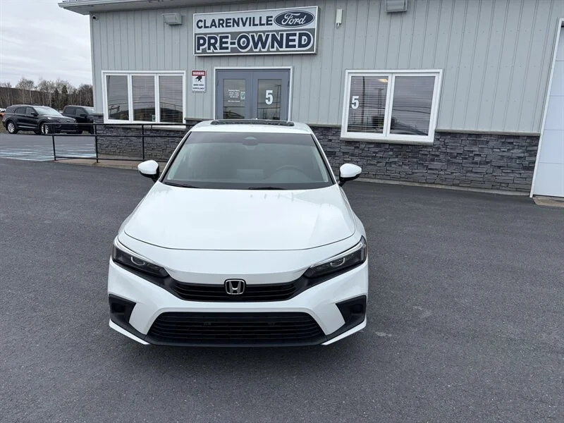 Used 2023 White Honda EX image 1