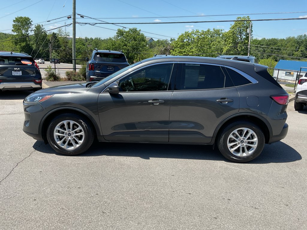 Used 2020 Magnetic Metallic Ford SE image 6