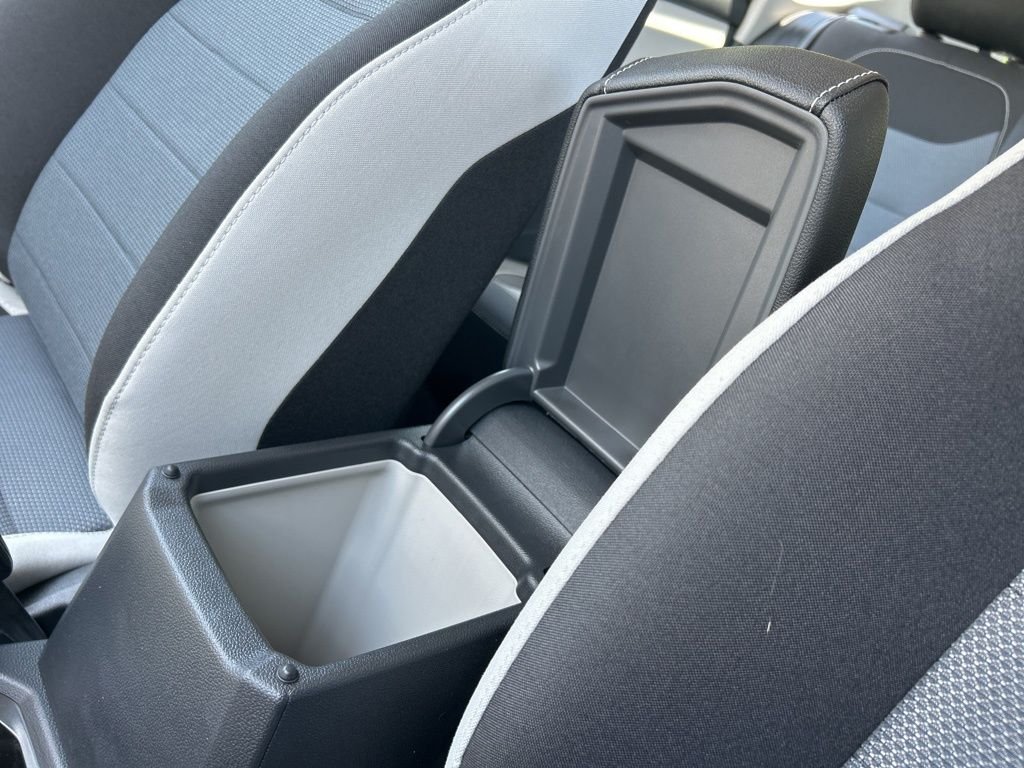 New 2026 White Volkswagen 1.5T S image 38