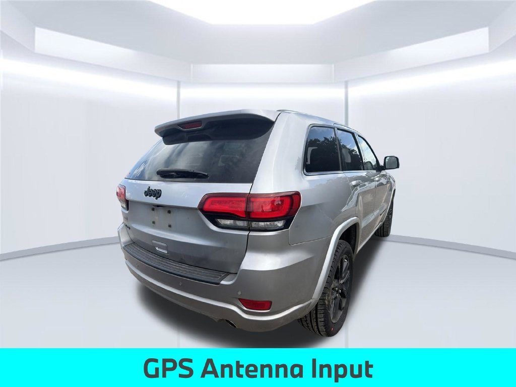 Used 2021 Silver Jeep Laredo X image 14