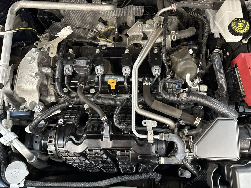Used 2022  Mitsubishi SEL image 36