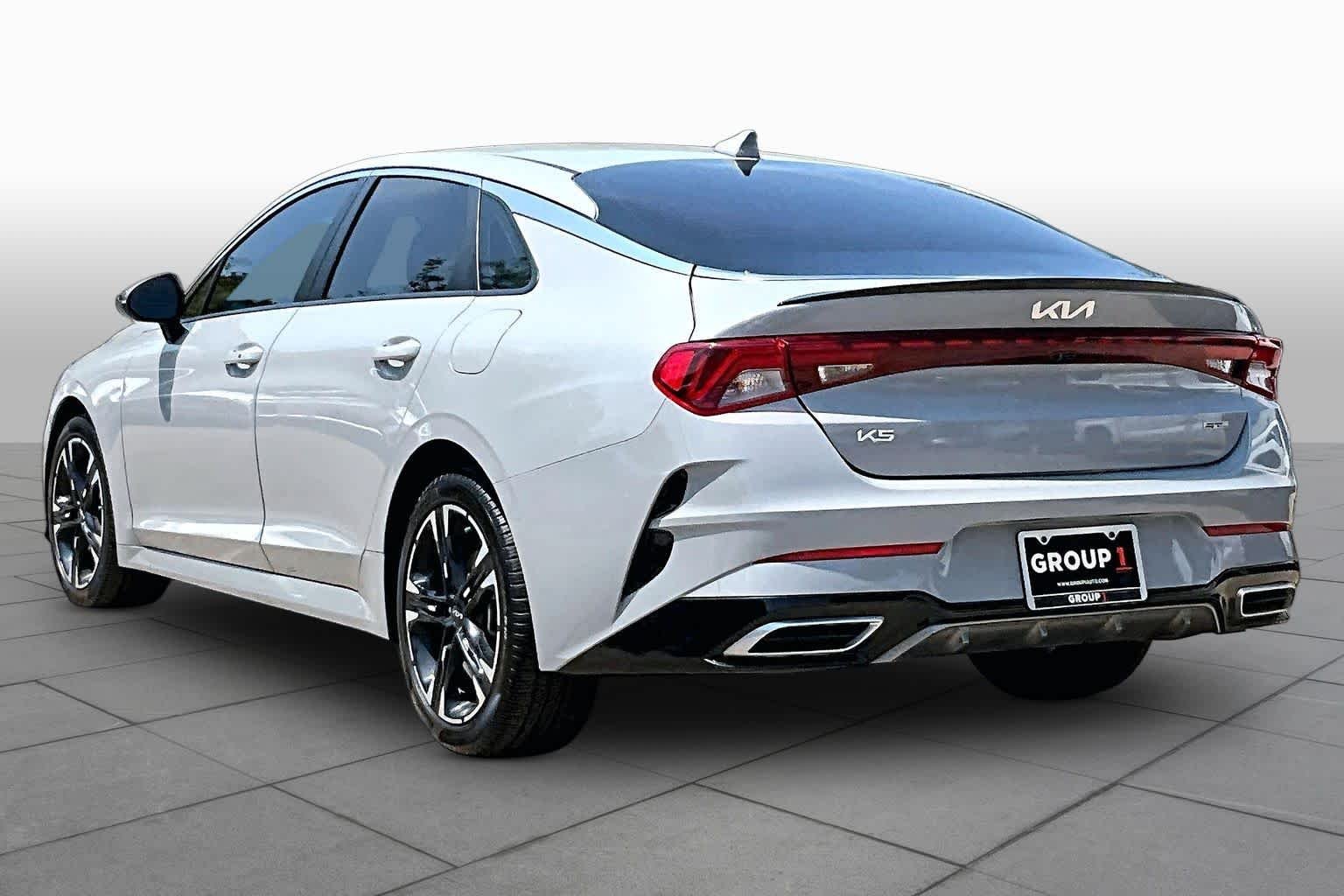 Used 2024 Wolf Gray Kia GT-Line image 12