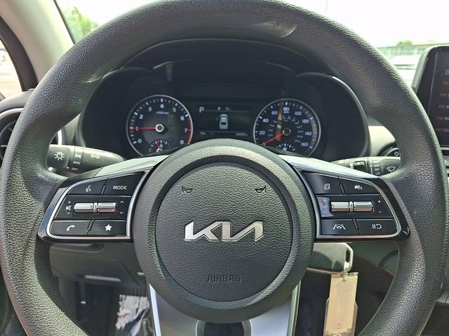 Used 2022 Gravity Gray Kia LXS image 18