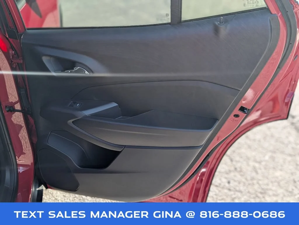 2026 Chevrolet Trax RS - Photo 32