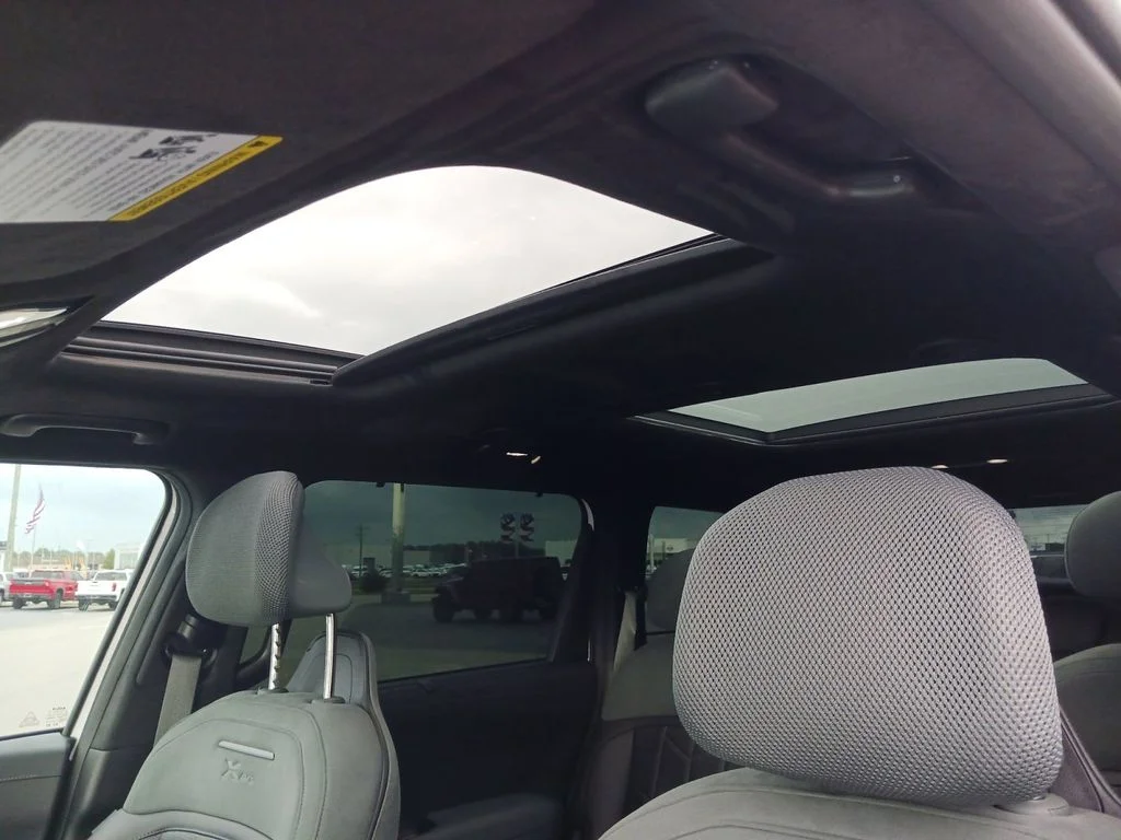 Used 2027 White Kia X-Pro SX-Prestige image 22