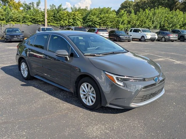 Used 2024 Underground Toyota XLE image 5
