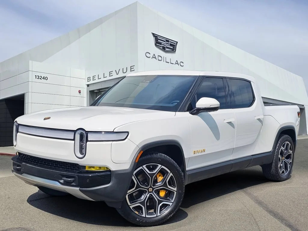 Used 2022  RIVIAN Adventure Package image 1