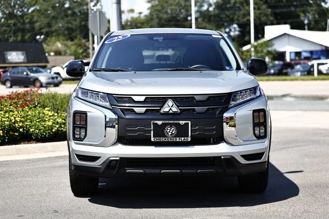 Used 2025 Alloy Silver Metallic Mitsubishi 2.0 LE image 13