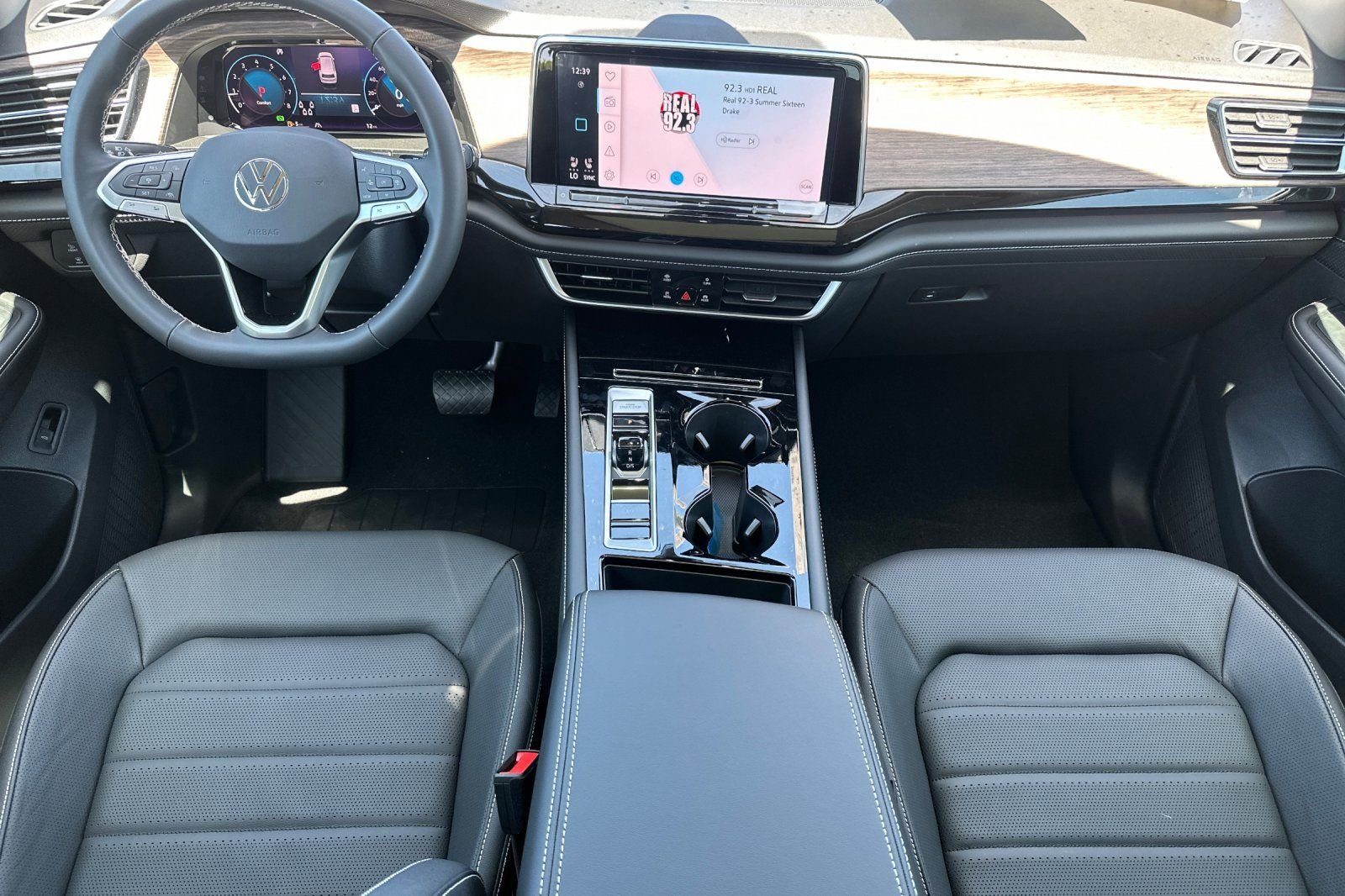 New 2026 Pure Gray Volkswagen 2.0T SEL image 13