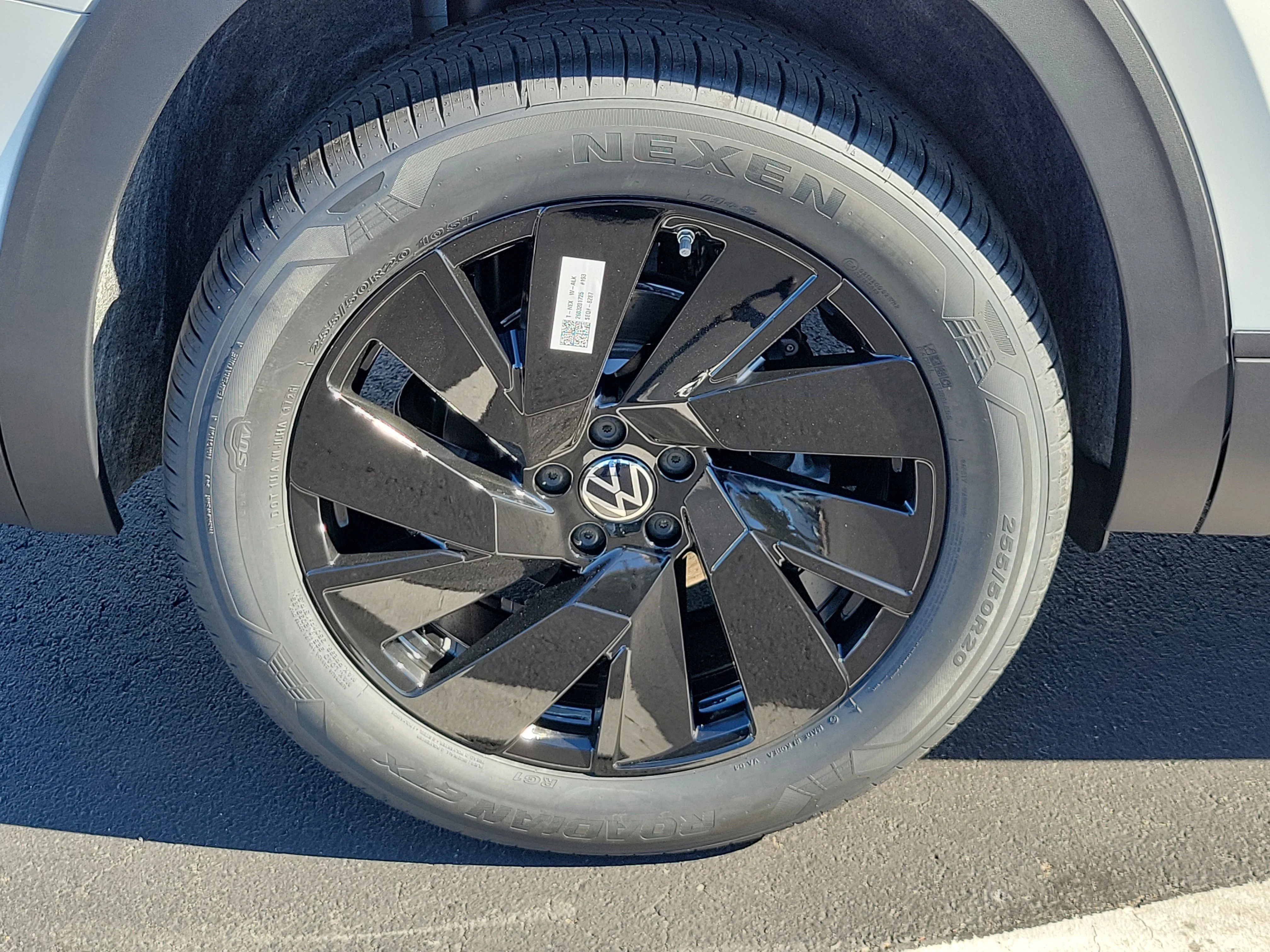 2026 Volkswagen Atlas SE w/Tech - Photo 35